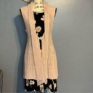 Charlie Paige Sleeveless Cardigan
